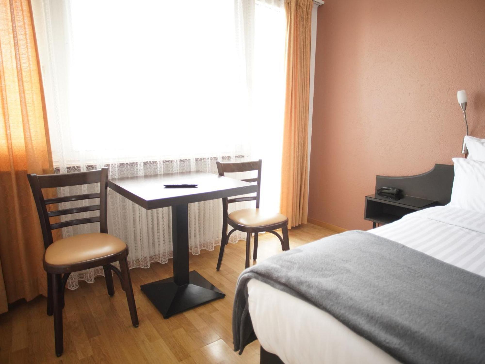 Primadom Aparthotel Женева Экстерьер фото